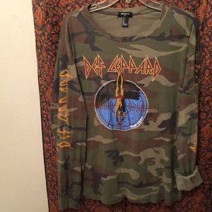 long sleeve graphic tee